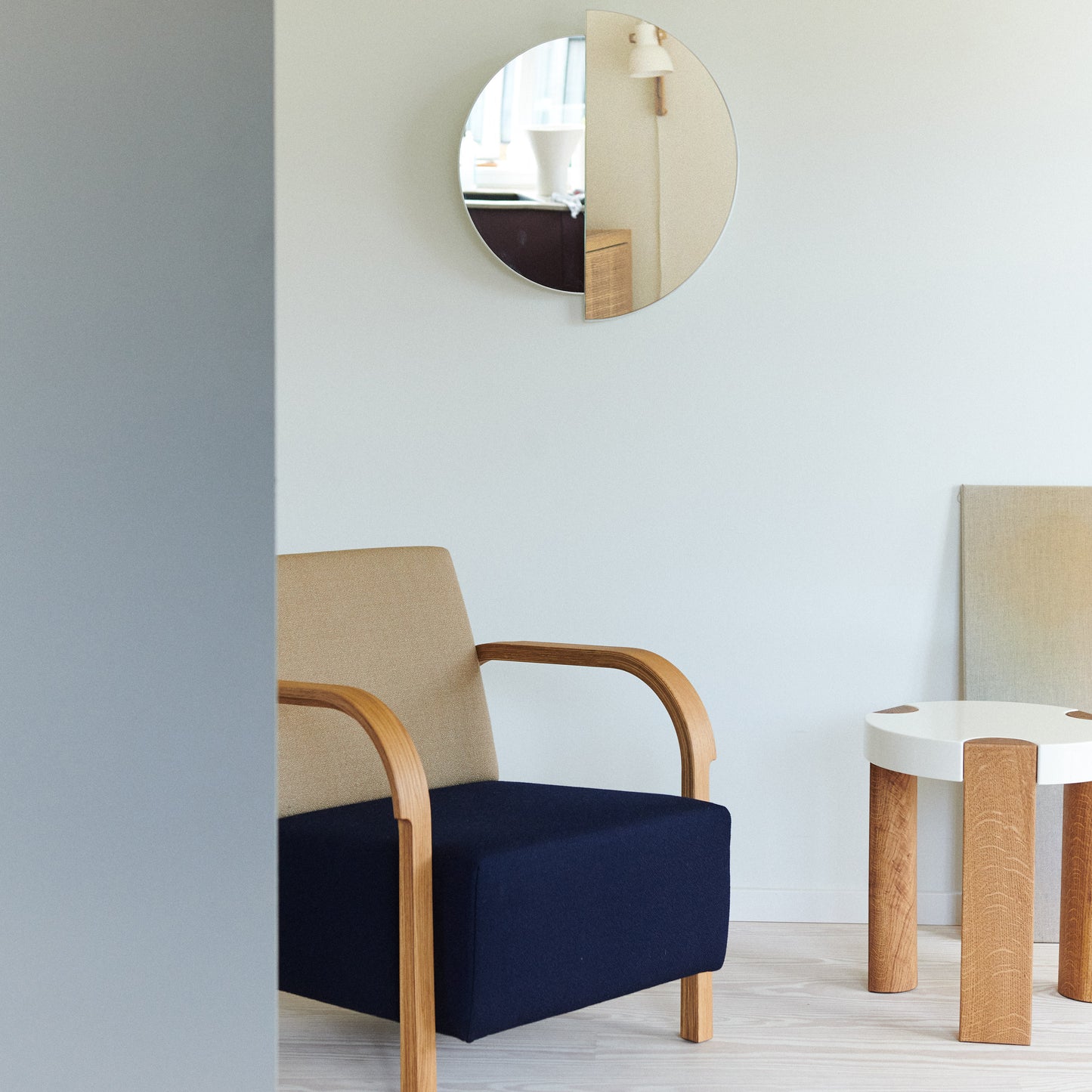 ARCH Upholstered Lounge